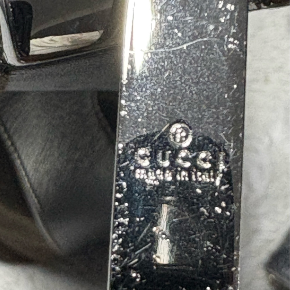 Vintage Gucci Brown Hobo Bag with Luxurious Suede Texture ( READ) - Picture 4 of 13